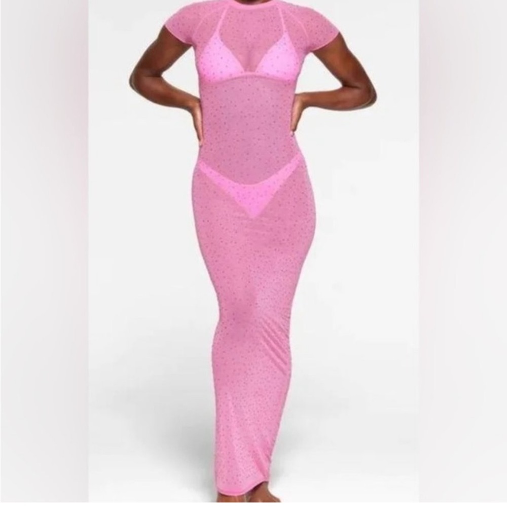 SKIMS Mesh RHINESTONE short sleeve long coverup dress in Taffy size XXS